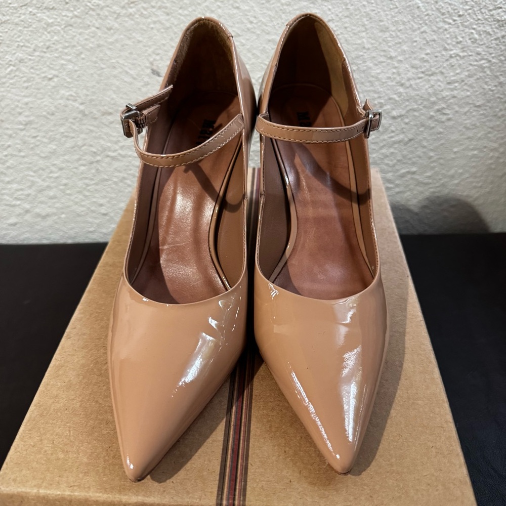 Elegant Tan Women's wedge 3.5 Heels Size 6.5